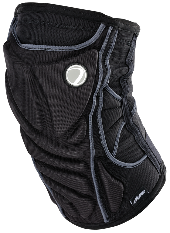 KneePads-Front-Right_copy_QW7PH9TOPGCR.png